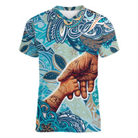 Hand In Hand Father's Day Polynesian Women V-Neck T-Shirt Tribal Flower Pattern