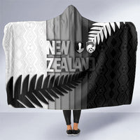 New Zealand Football Hooded Blanket Silver Fern Maori Pattern Monochrome DT05 One Size White - Polynesian Pride