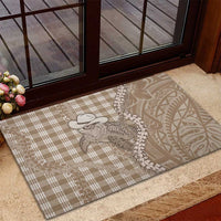Beige Hawaii Palaka Cowboy Turtle Rubber Doormat Hawaiian Paniolo Puakenikeni Maile Lei - Polynesian Pride
