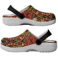 Hawaiian Manta Ray and Hammerhead Shark Tribal Tattoo Clogs Shoes with Polynesian Tribal Pattern Kanaka Maoli Flag Color LT03