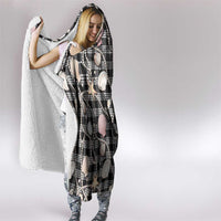 Hawaiian Ocean Seashells Hooded Blanket Black Palaka Pattern LT01 - Polynesian Pride