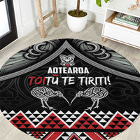 Aotearoa Toitu Te Tiriti Waitangi Round Carpet Proud To Be Maori LT01 Black - Polynesian Pride