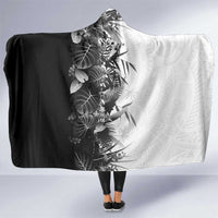 Hawaii Tropical Plant Monochrome Hooded Blanket Vibrant Polynesian Pattern LT01 One Size Black - Polynesian Pride
