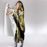 Puakenikeni Maile Lei Hooded Blanket Frangipani Yellow Tropical Leaves LT01 - Polynesian Pride
