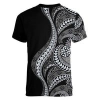 Hawaii Pineapple Gray Scale Tribal Pattern Women V-Neck T-Shirt - Polynesian Pride