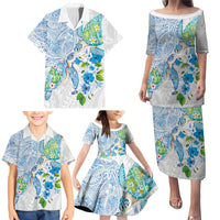 Hawaiian Couple Turtles Honi Family Matching Puletasi and Hawaiian Shirt Polynesian Art Motifs and Hibiscus White Blue Color - Polynesian Pride