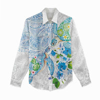 Hawaiian Couple Turtles Honi Women Casual Shirt Polynesian Art Motifs and Hibiscus White Blue Color - Polynesian Pride