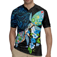 Hawaiian Couple Turtles Honi Rugby Jersey Polynesian Art Motifs and Hibiscus Black Blue Color - Polynesian Pride