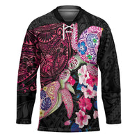 Hawaiian Couple Turtles Honi Hockey Jersey Polynesian Art Motifs and Hibiscus Black Red Color - Polynesian Pride