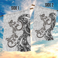 New Zealand Gecko Maori Art Tattoo Garden Flag White Color LT03 - Polynesian Pride