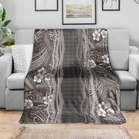 Hawaiian Art Flower Tribal with Lei Blanket Palaka Pattern Grayscale - Polynesian Pride