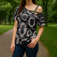 Hawaiian Leis Cross Shoulder Shirt Kakau Tattoos and Palaka Pastel Grayscale LT03 - Polynesian Pride