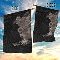 Hawaiian Tropical Plants and Chameleon Garden Flag Polynesian Art Grayscale - Polynesian Pride