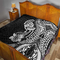 Hawaiian Manta Ray and Hammerhead Shark Tribal Tattoo Quilt with Polynesian Tribal Pattern Black-White Color