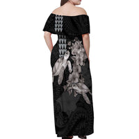 Hawaiian Turtle Love Couple Off Shoulder Maxi Dress - Sweet Hibiscus and Kakau Pattern Grayscale Color