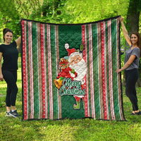 Kiribati Christmas Quilt Santa With Gift Bag Behind Ribbons Seamless Green Maori LT03 - Polynesian Pride