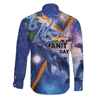 Marshall Islands Manit Day Family Matching Off The Shoulder Long Sleeve Dress and Hawaiian Shirt Grunge National Flag with Whales and Tribal Tattoos - Polynesian Pride