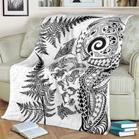 New Zealand Sea Animals Blanket with Maori Koru Tribal Tattoo and Silver Ferns White Color