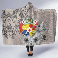 Tonga Culture Hooded Blanket Ngatu Pattern and Blooming Hibiscus LT03 One Size Light Gray - Polynesian Pride