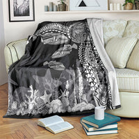 Hawaiian Reef Triggerfish Blanket Polynesian Art with Tribal Humuhumunukunukuapua'a LT03 Black - Polynesian Pride