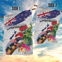 New Zealand Christmas Garden Flag Meri Kirihimete-Tuatara and Pohutukawa White Color