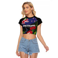 New Zealand Christmas Raglan Cropped T Shirt Meri Kirihimete-Tuatara and Pohutukawa Black Color
