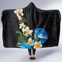 Hawaiian Plumeria and Turtle Hooded Blanket with Polynesian Tribal Art Pattern Vintage Vibes LT03 One Size Black - Polynesian Pride
