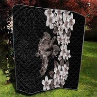 Hawaiian Lei Day Quilt Plumeria and Turtle with Polynesian Tribal Pattern Grayscale Color