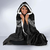 Hawaii Maile Lei Hooded Blanket Aloha Grayscale Color LT03 - Polynesian Pride