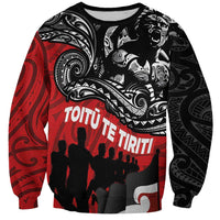 Aotearoa Toitu Te Tiriti Sweatshirt Honoring Te Tiriti o Waitangi Maori Haka LT03 Unisex Red - Polynesian Pride