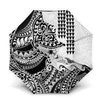 Hawaiian Tribal Manta Ray Umbrella Kakau Tattoo and Polynesian Art Motif Pattern LT03 One Size Folded 11.42 inch Opened Diameter 37.4 inch Multicolor - Polynesian Pride