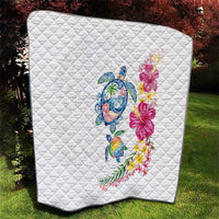 Hawaiian Abstract Art Turtles Quilt with Plumeria and Hibiscus - Polynesian Pride