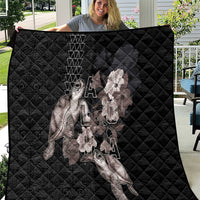 Hawaii Aloha Turtle Hibiscus and Leaves Quilt with Polynesian and Kakau Tattoos Black Color - Polynesian Pride