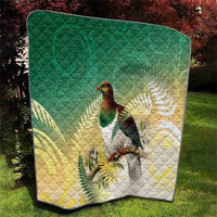 New Zealand Pigeon Kereru Quilt Maori Fern Art Green Gradient - Polynesian Pride
