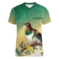 New Zealand Pigeon Kereru Women V-Neck T-Shirt Maori Fern Art Green Gradient - Polynesian Pride