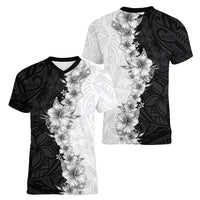 Hawaii Hibiscus Flowers Women V-Neck T-Shirt Grayscale Polynesian Pattern LT05 - Polynesian Pride