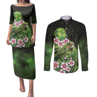 New Zealand Aotearoa Kakapo Couples Matching Puletasi and Long Sleeve Button Shirt Maori Pattern With Manuka Galaxy Style LT05 Green - Polynesian Pride