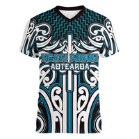 Custom Aotearoa Ngati Porou Women V-Neck T-Shirt Maori Tribal Pattern Mix Poutama