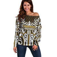 Custom Aotearoa Taranaki Off Shoulder Sweater Maori Tribal Pattern Mix Poutama LT05 Women Yellow - Polynesian Pride