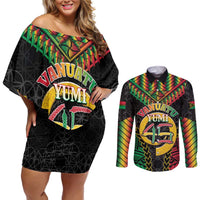 Vanuatu 45th Anniversary Independence Day Couples Matching Off Shoulder Short Dress and Long Sleeve Button Shirt Melanesian Warrior With Sand Drawing Pattern LT05 Black - Polynesian Pride