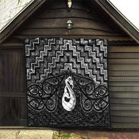 New Zealand Maori Quilt Poutama Manaia Black Paua Shell