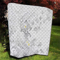 Polynesia Hammerhead Shark Quilt Tropical Flowers Tribal Pattern White