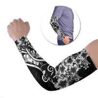Polynesian Women's Day Arm Sleeves Black Hibiscus Flowers With Polynesian Pattern LT05 Set of 2 Black - Polynesian Pride