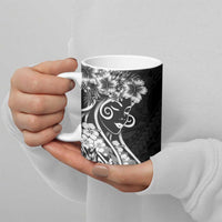 Polynesian Women's Day Ceramic Mug Black Hibiscus Flowers With Polynesian Pattern LT05 - Polynesian Pride