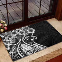 Polynesian Women's Day Rubber Doormat Black Hibiscus Flowers With Polynesian Pattern LT05 - Polynesian Pride