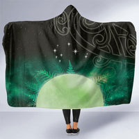 New Zealand Matariki Hooded Blanket Pleiades Star Cluster Green Galaxy LT05 One Size Green - Polynesian Pride