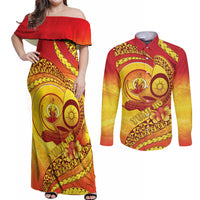 Vanuatu 46 Yia Indipendens Anivesari Couples Matching Off Shoulder Maxi Dress and Long Sleeve Button Shirt Tamtam Drum With Boar Tusk LT05 Yellow - Polynesian Pride