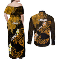 Hawaii Maui Couples Matching Off Shoulder Maxi Dress and Long Sleeve Button Shirts Polynesian Fish Hook Hibiscus Gold Version LT05 - Polynesian Pride
