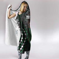 Maori Taiaha Pounamu Whakairo Personalized Hooded Blanket Jade Poutama Motifs LT7 - Polynesian Pride