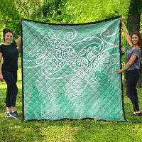 Aotearoa Maori Koru Curves Quilt Silver Ferns - Mint LT7 - Polynesian Pride